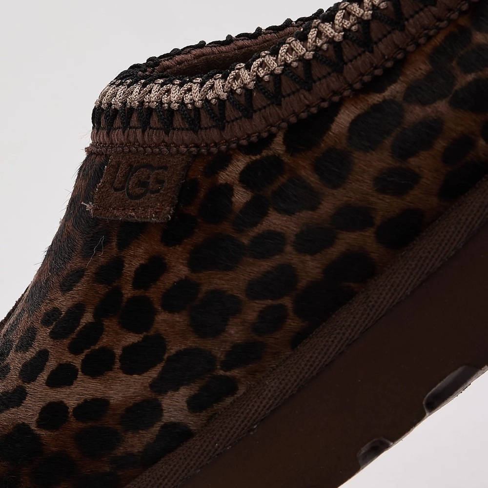 NIB WOMENS UGG TASMAN CASPIAN SLIPPERS Brown Black Cheetah Print 7 - Picture 4 of 11